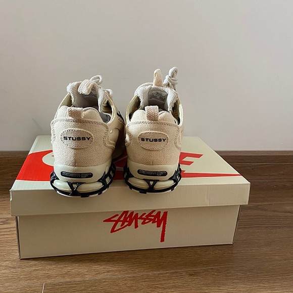 Nike Retro Cream Mesh Breathable Sneakers - Picture 6 of 6